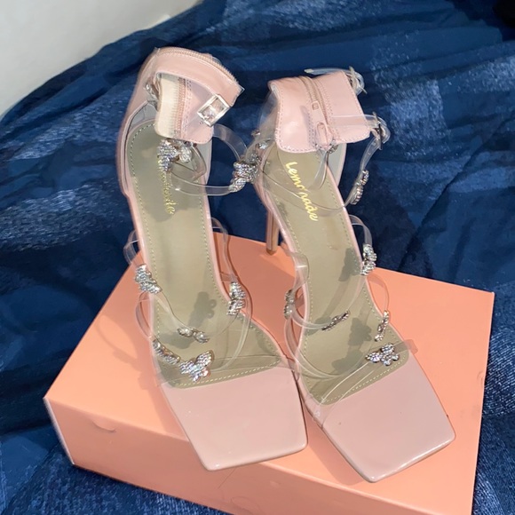 Butterfly Heels - Picture 1 of 3